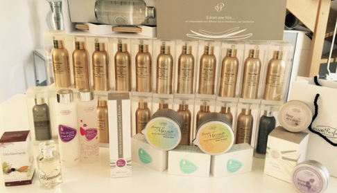 flacons parfums de chez Josué Club Toulon